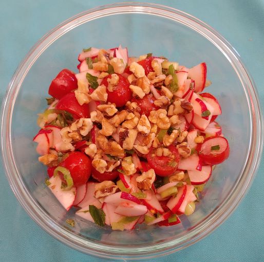 Tomato and Radish Salad